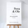Ein elegantes Acryl-Willkommensschild