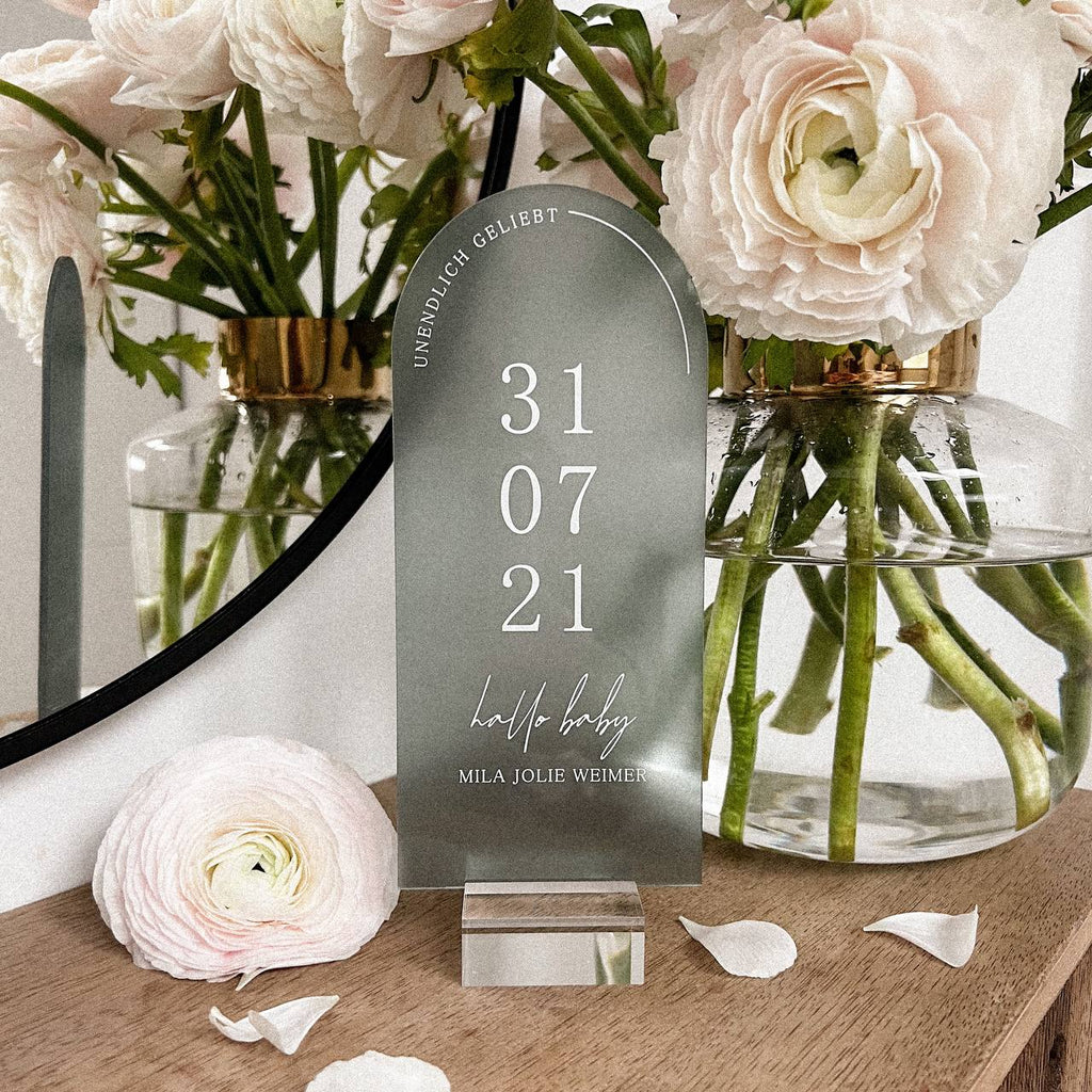Acrylkarte mit Fuß aus Acrylblock "Unendlich Geliebt" | personalisiert