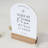 Acrylkarte Glück ist als Geschenk Vatertag Muttertag Dankeskarte Holzfuß personalisiert