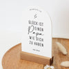 Acrylkarte Glück ist als Geschenk Vatertag Muttertag Dankeskarte Holzfuß personalisiert