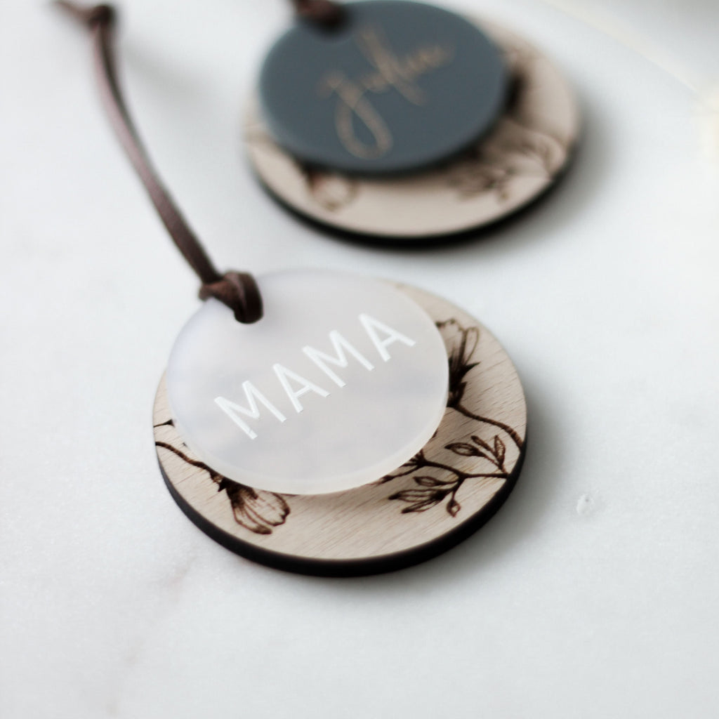 Keychain made of acrylic and wood | personalised