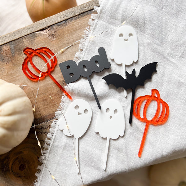 Cake Topper aus Acryl mit Halloween Motiven als Geist, Kürbis, Fledermaus und Boo