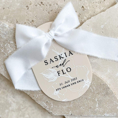 Ringkissen aus Acryl mit Seidenband | Beige | personalisiert
