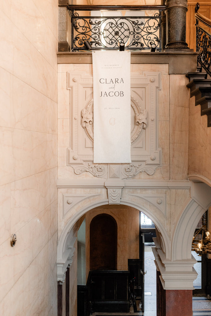 Handgefertigtes Willkommensschild aus Stoff