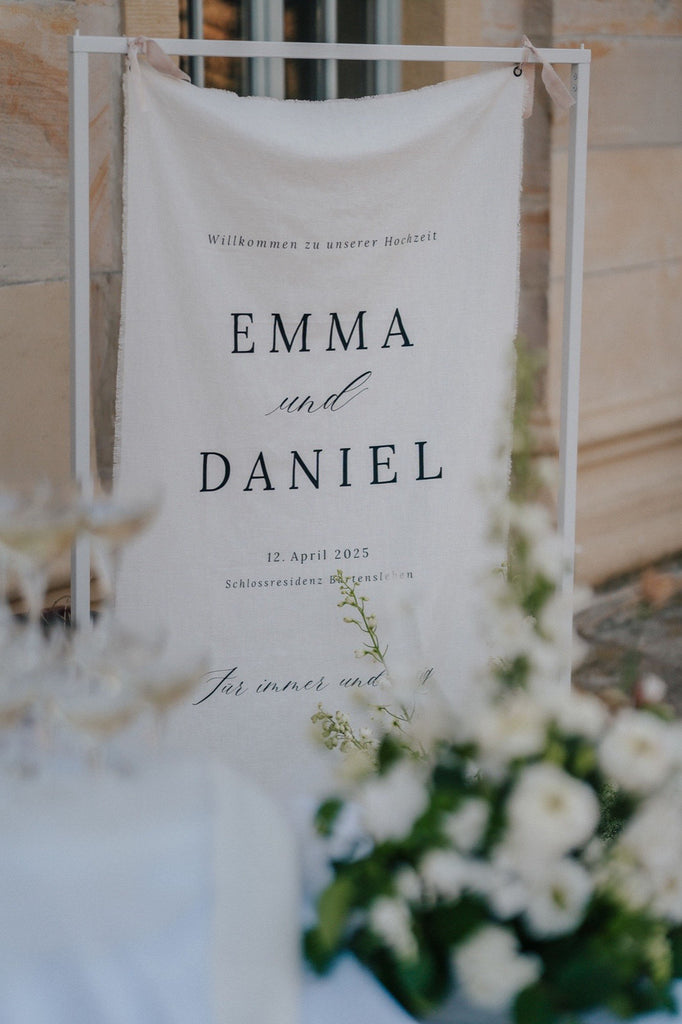 Willkommensbanner aus Stoff für Hochzeit - personalisiert - aus Leinenstoff