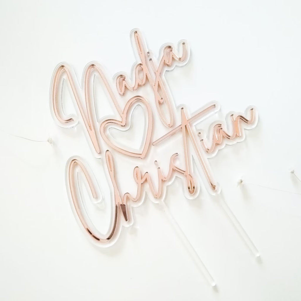 Cake topper personalized with name