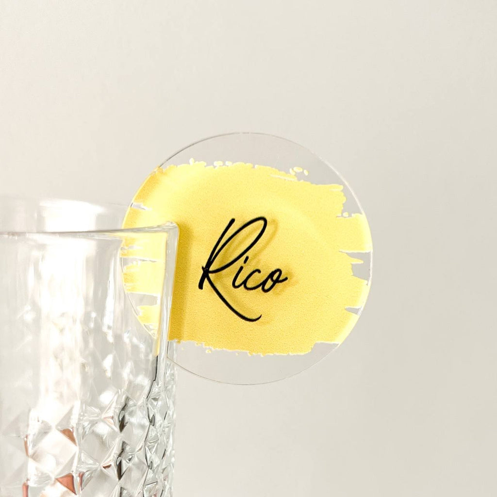 Personalisierter Acryl-Glasmarker mit Namen
