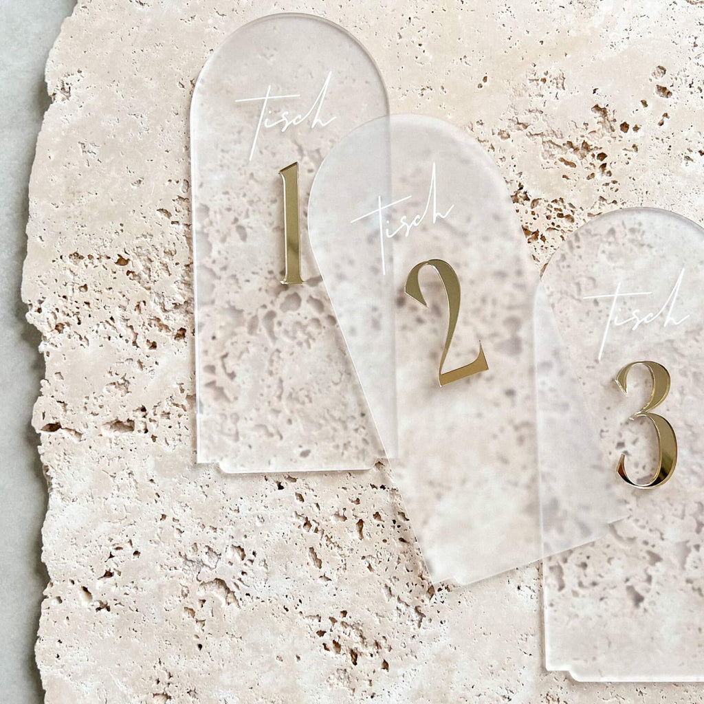 Tischnummer zur Hochzeit halbrund aus Acryl mit 3D-Zahlen