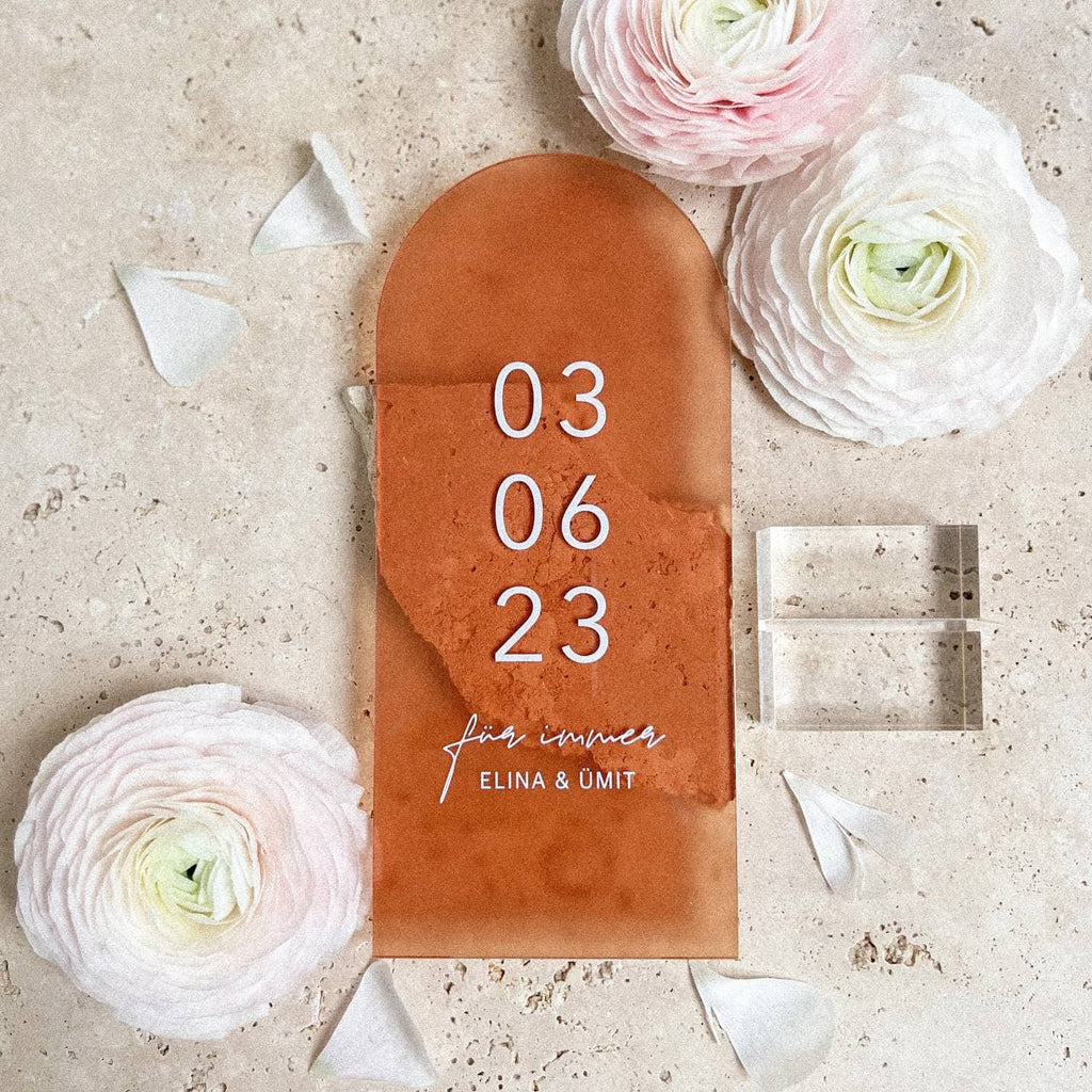 Acrylschild mit Fuß aus Acrylblock "Date" | personalisiert