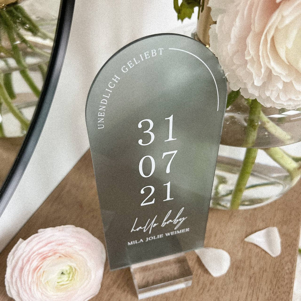 Acrylkarte mit Fuß aus Acrylblock "Unendlich Geliebt" | personalisiert