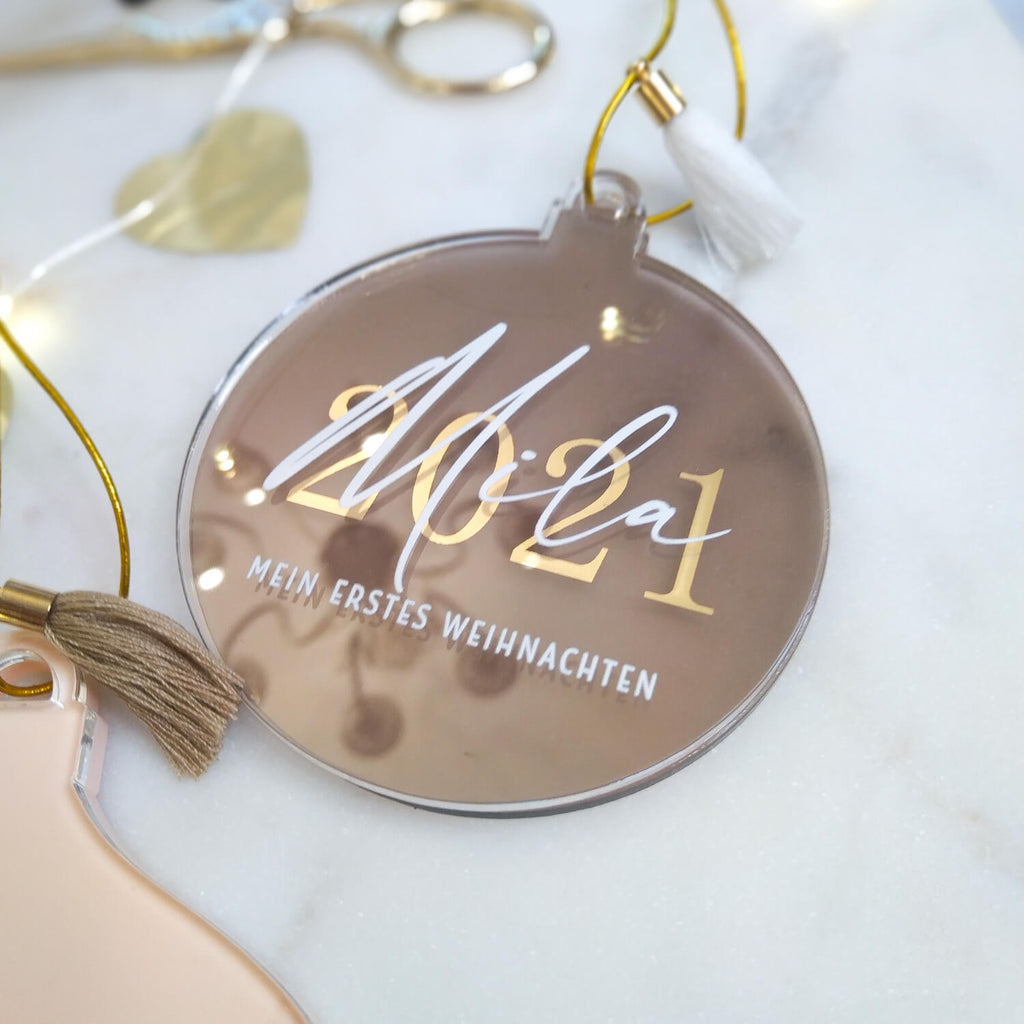 Personalisierter Weihnachtsschmuck Mit Jahreszahl und Namen
