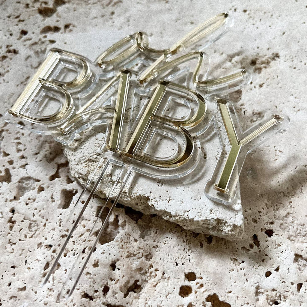 Cake topper personalized with name