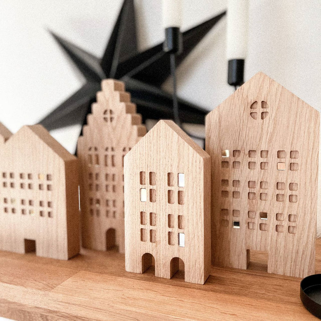 Personalisiertes Deko Häuschen aus Holz "Sunne"