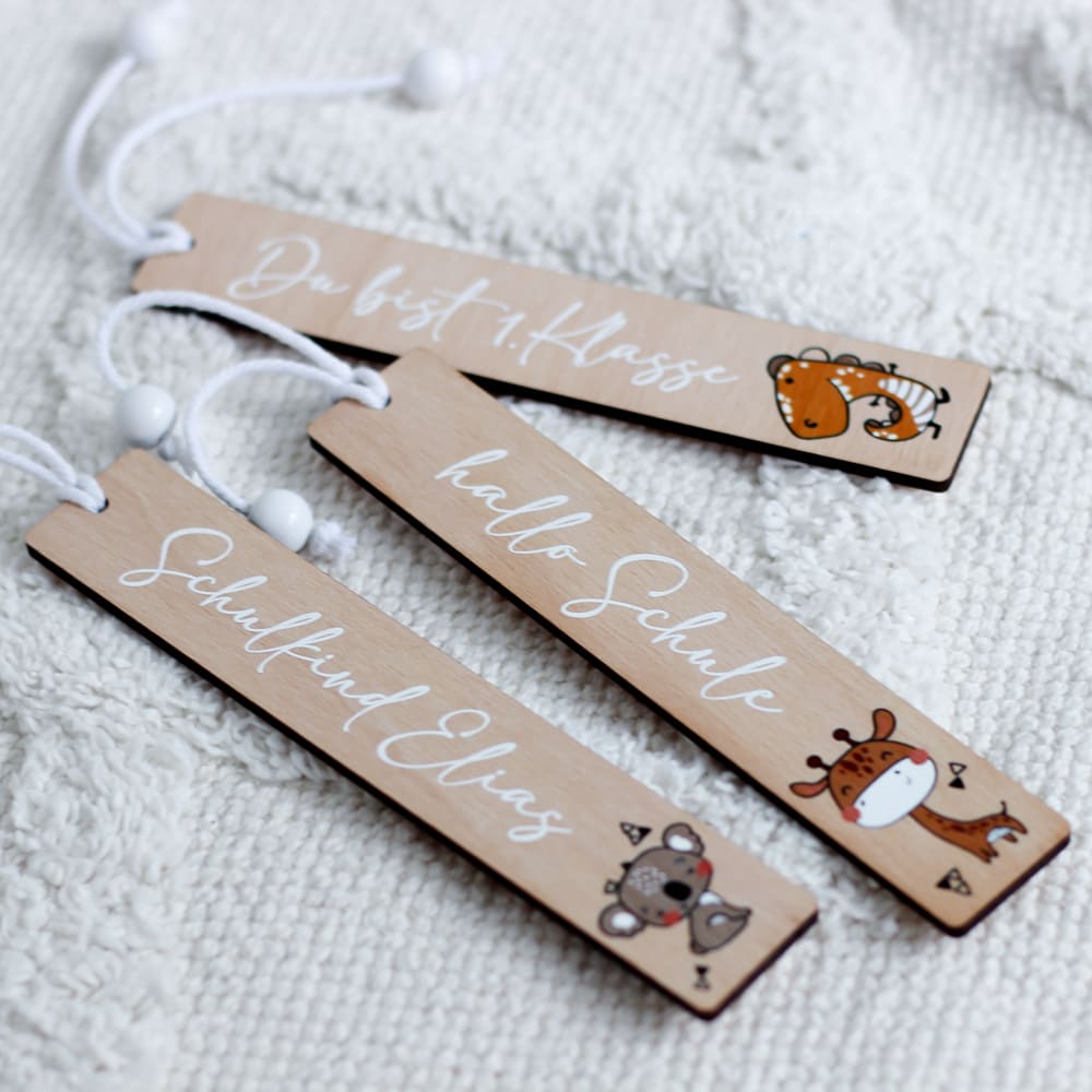 Personalisiertes Lesezeichen aus Holz für Kinder mit Tiermotiven