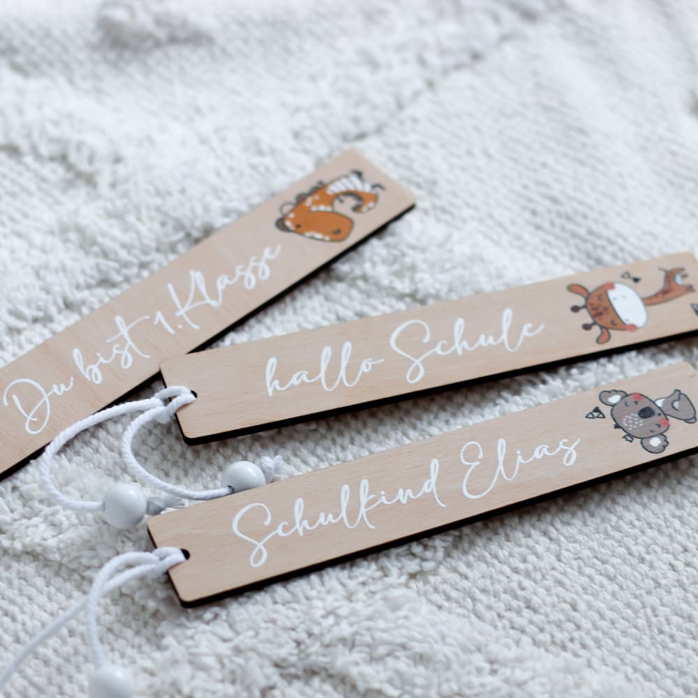 Personalisiertes Lesezeichen aus Holz für Kinder mit Tiermotiven