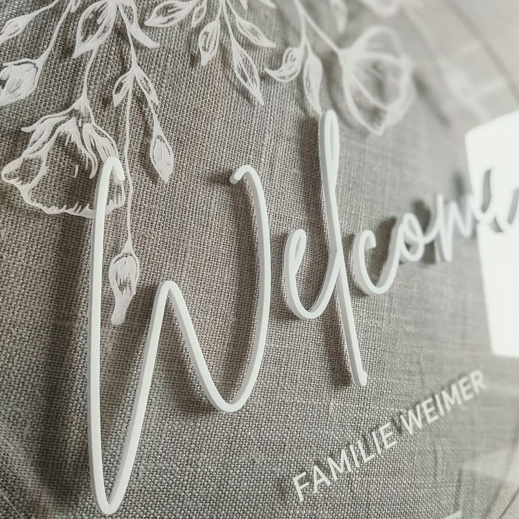 Personalisiertes Türschild aus Acryl mit Familiennamen und 3D Schrift