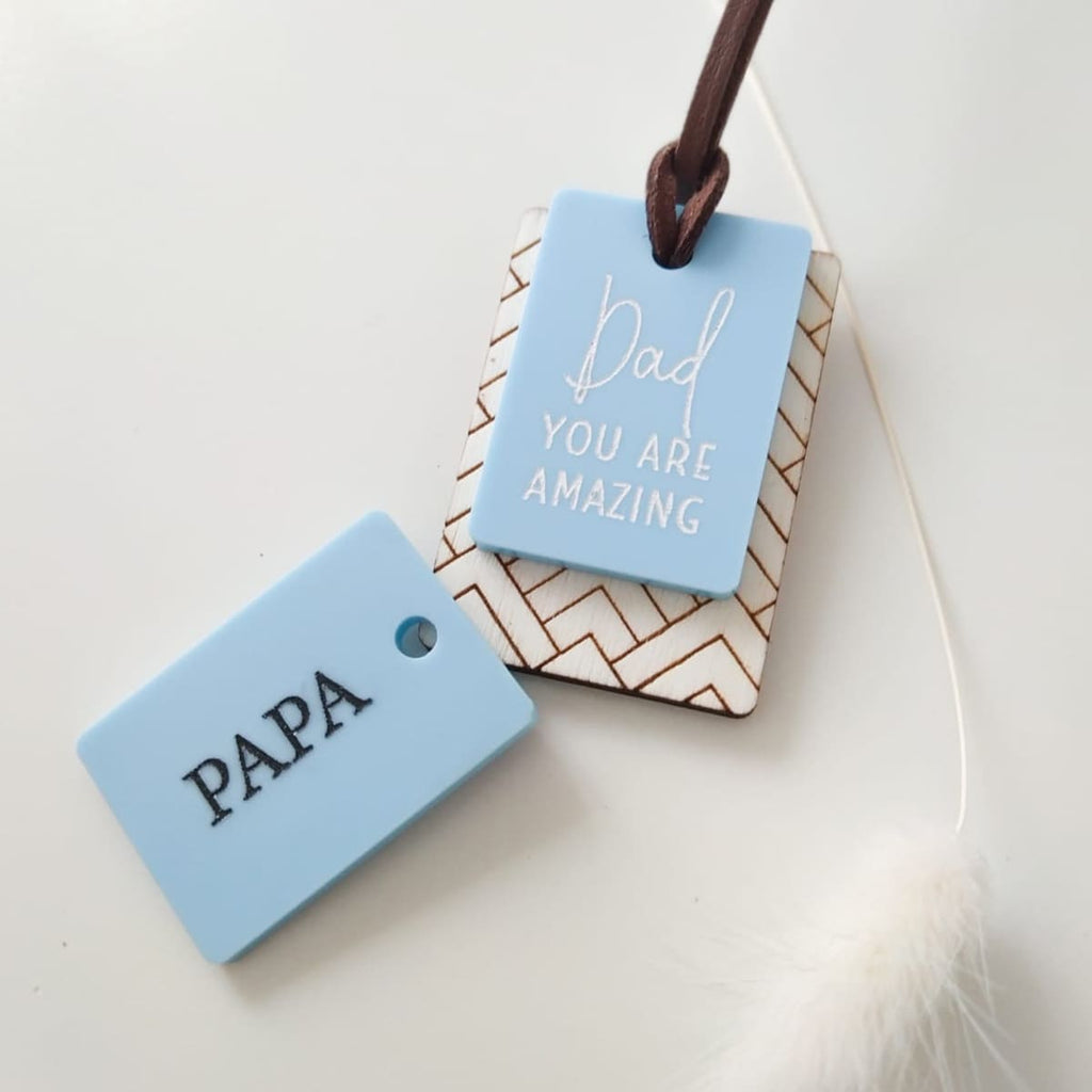 "YOU ARE AMAZING" Schlüsselanhänger aus Acryl und Holz | personalisiert